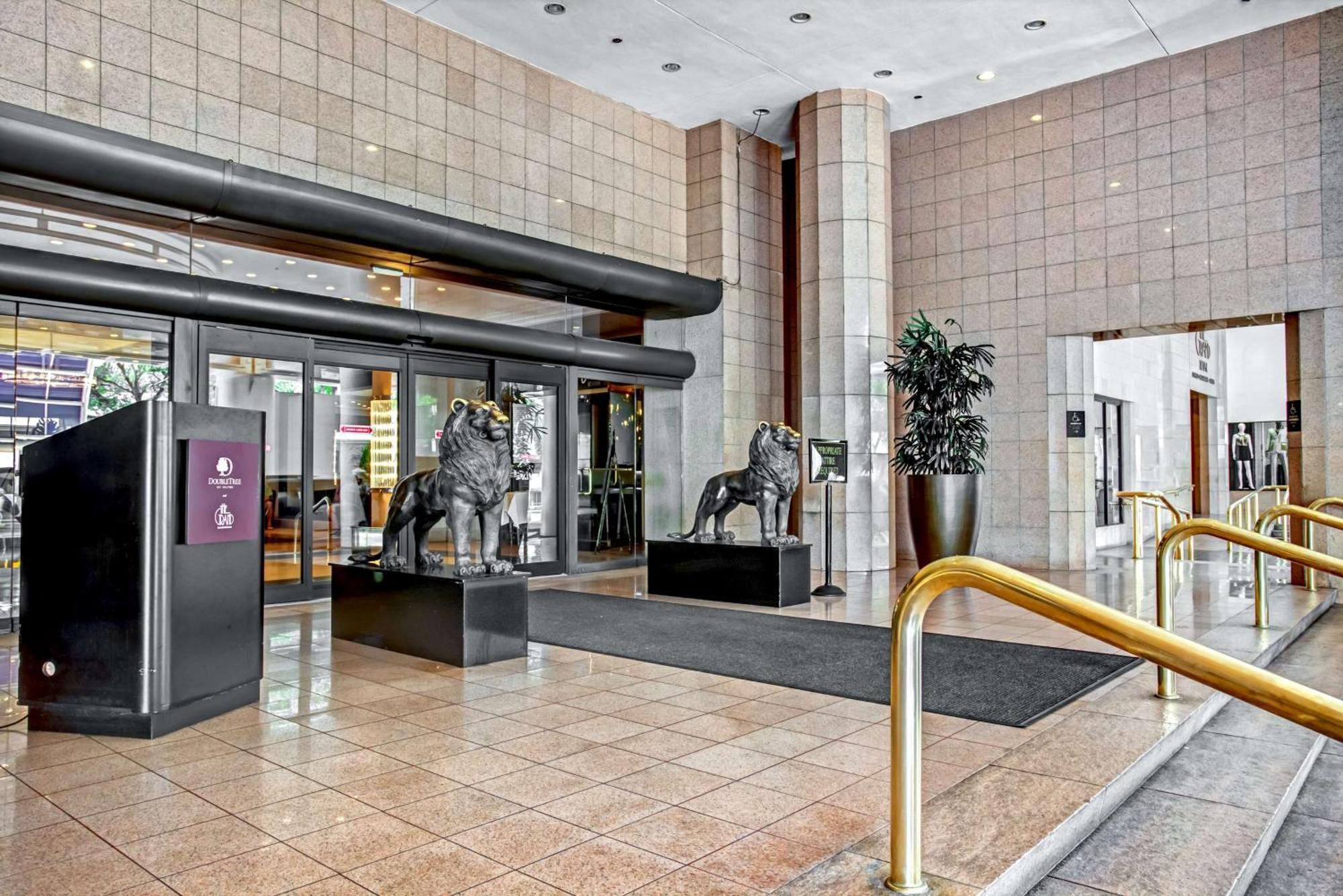 Doubletree By Hilton Grand Hotel Biscayne Bay Маями Екстериор снимка