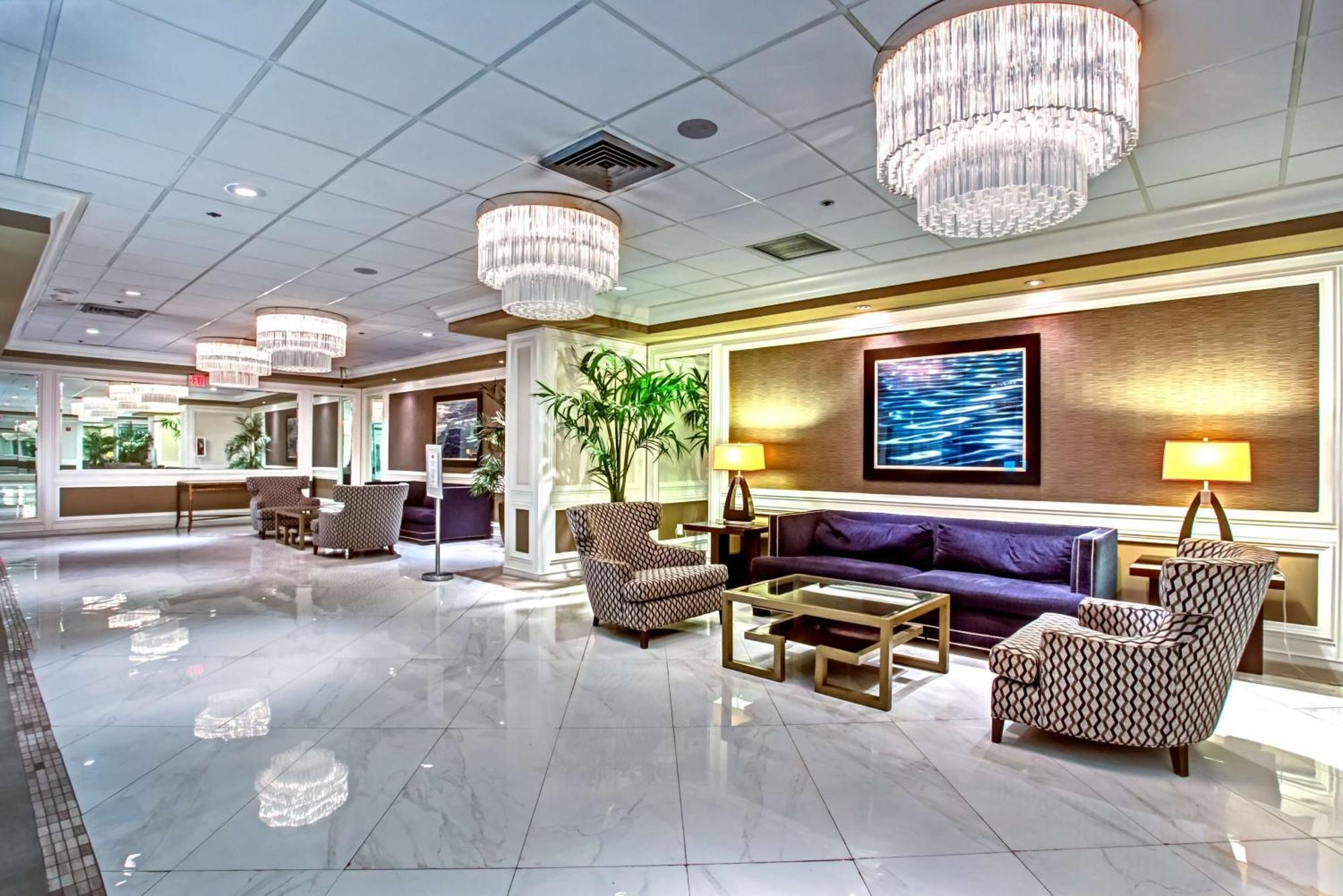 Doubletree By Hilton Grand Hotel Biscayne Bay Маями Екстериор снимка